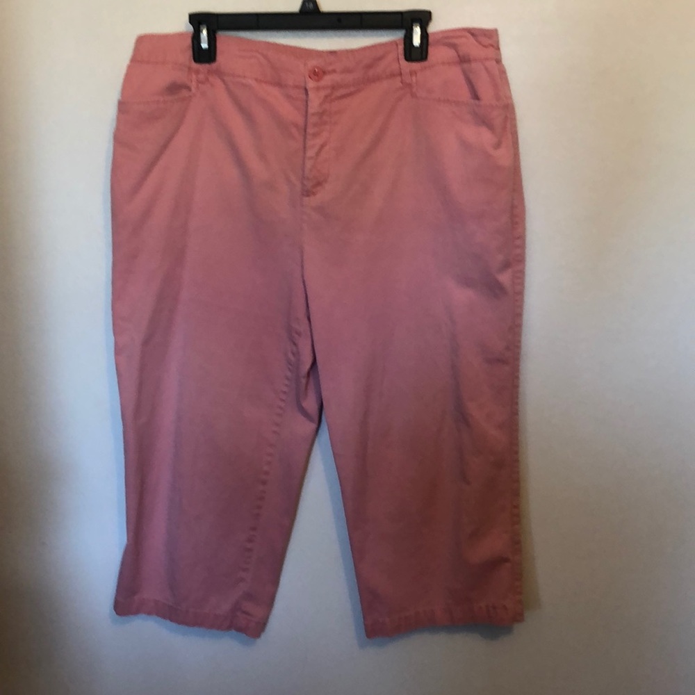 Croft & Barrow Capri’s, Peach color, size 18